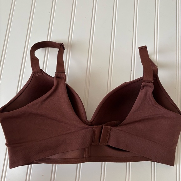 Truekind | Women's Supportive Comfort Wireless Shaping Bra Chocolate Size Large - Picture 3 of 6